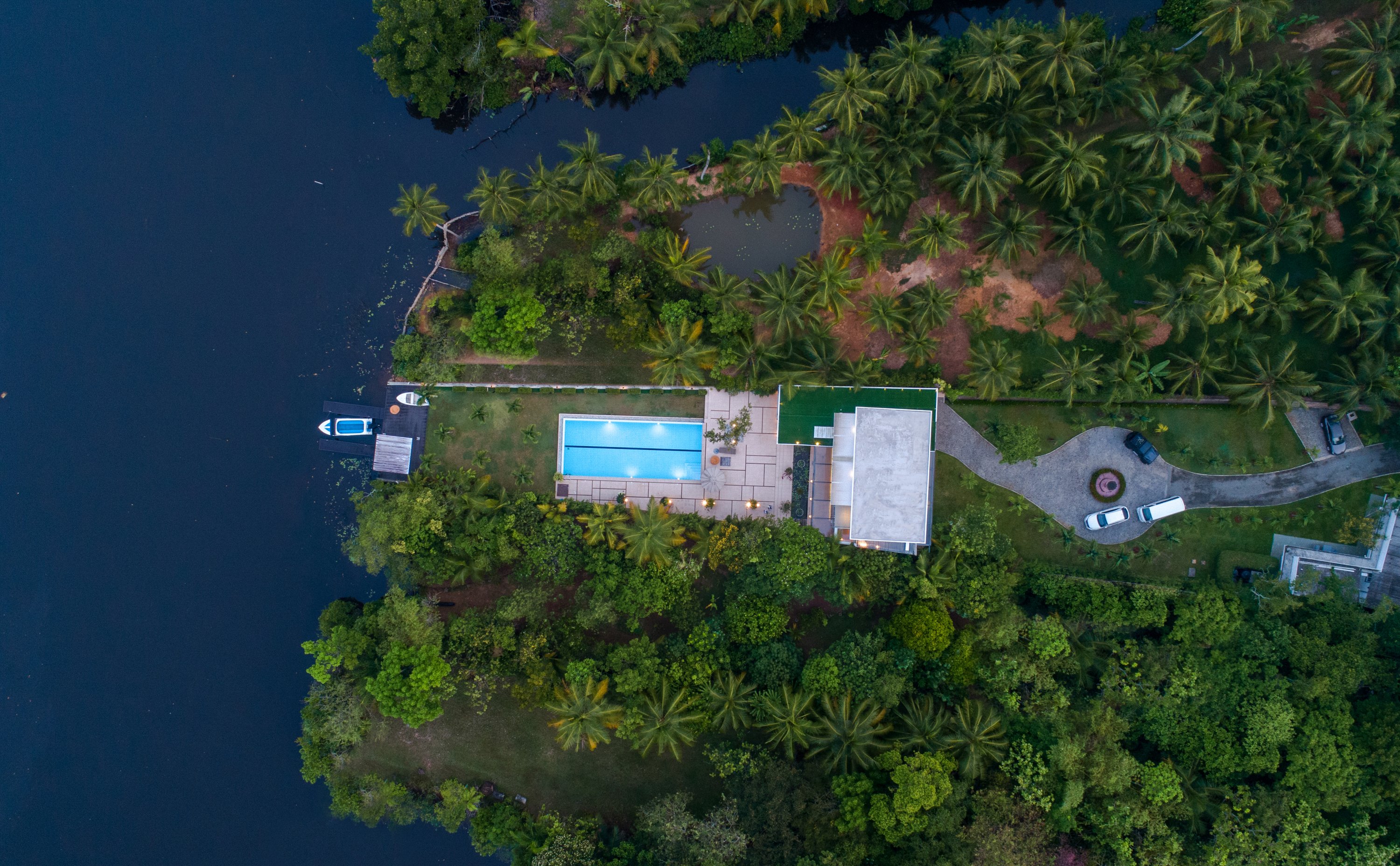 ARCHITECTURAL - RIVER HOUSE